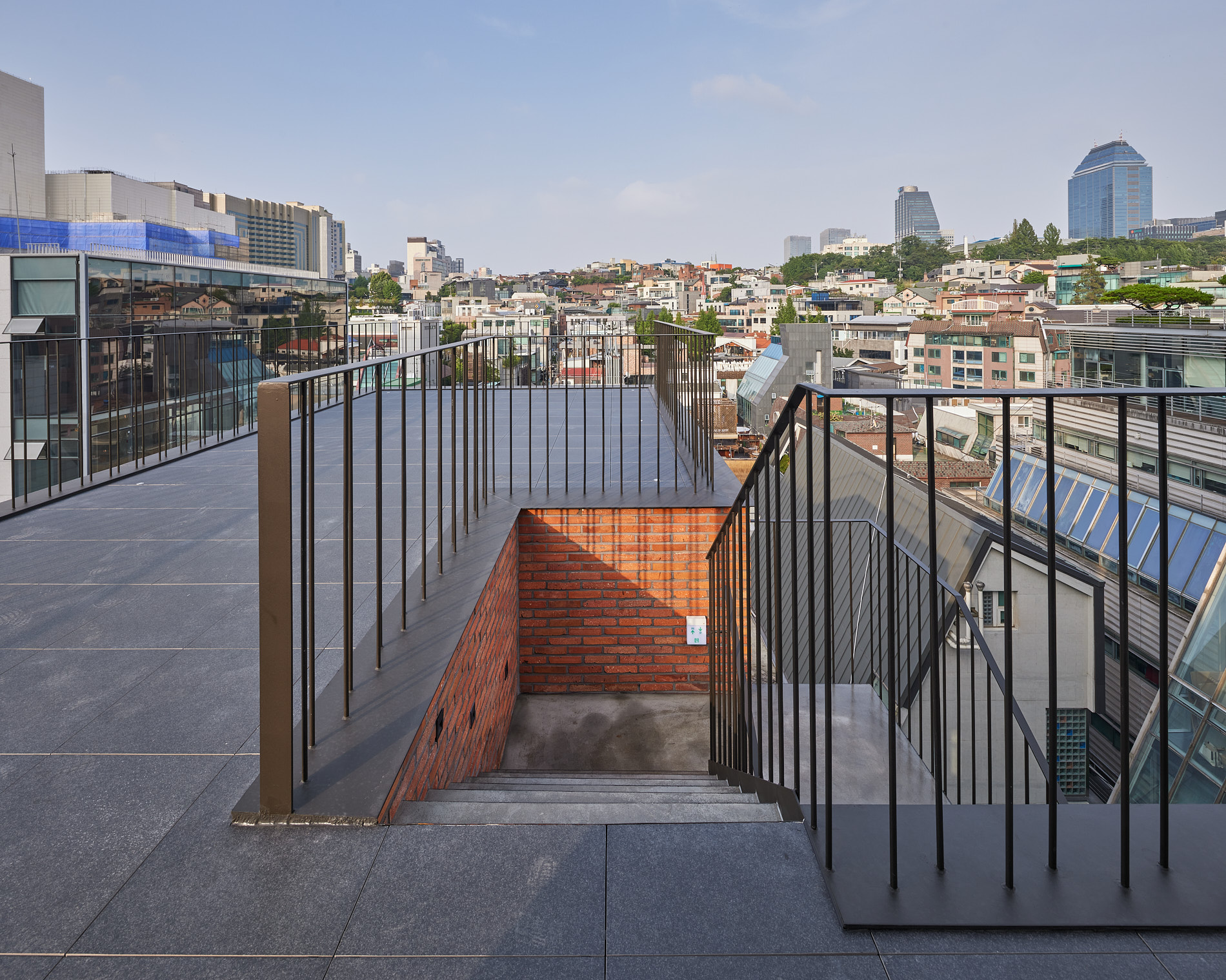 OOA yeoksamdong 813-25(web)